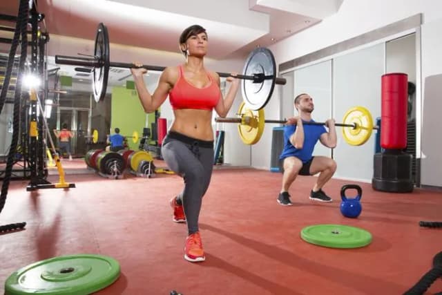 Ile razy w tygodniu trenować CrossFit, aby uniknąć kontuzji?